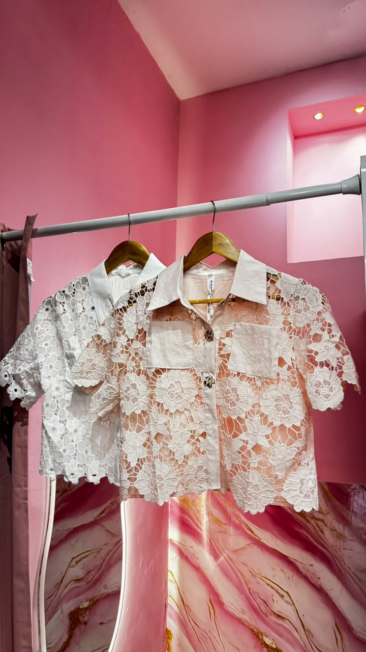 Blusas de encaje