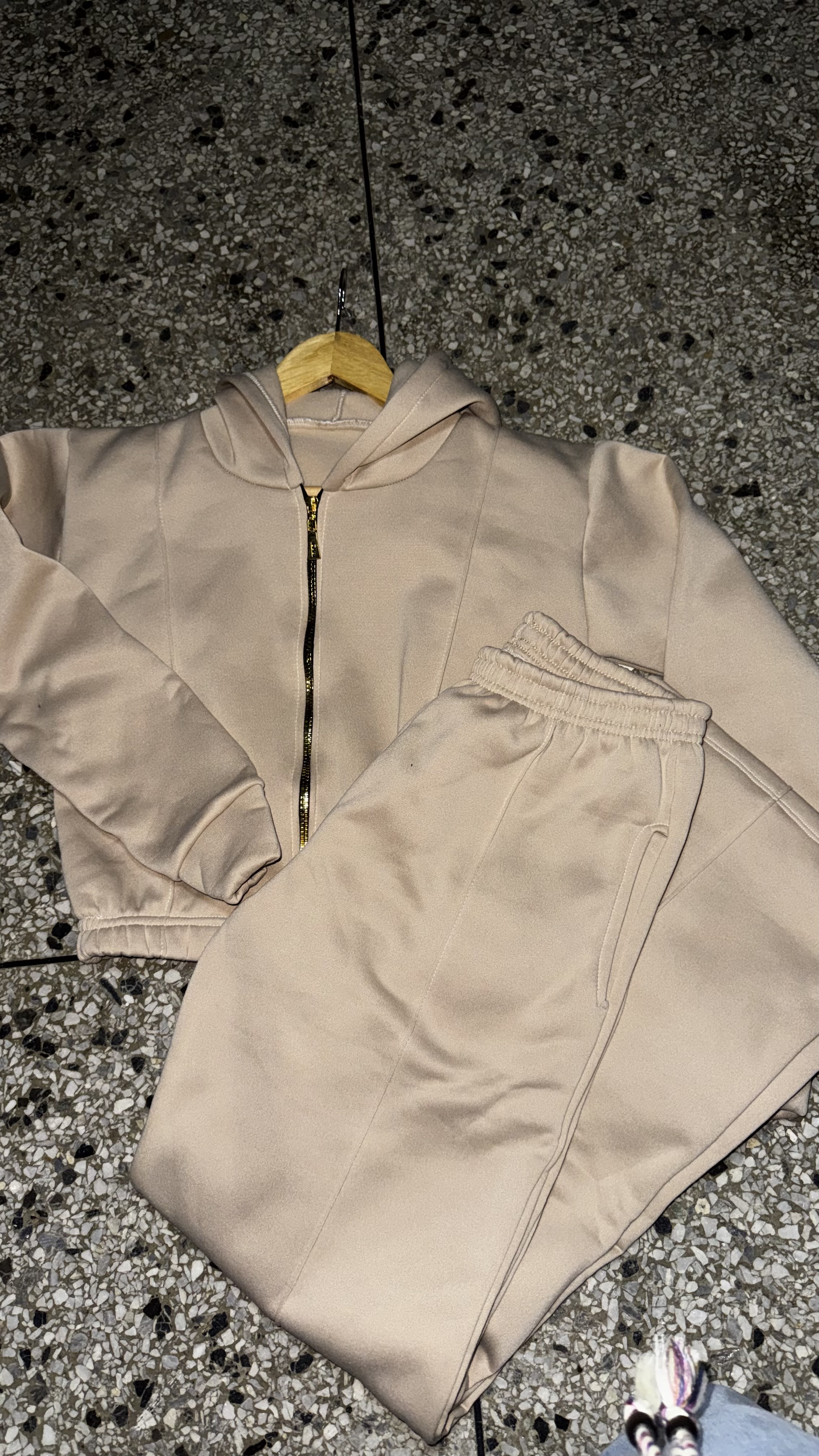 Conjunto mono